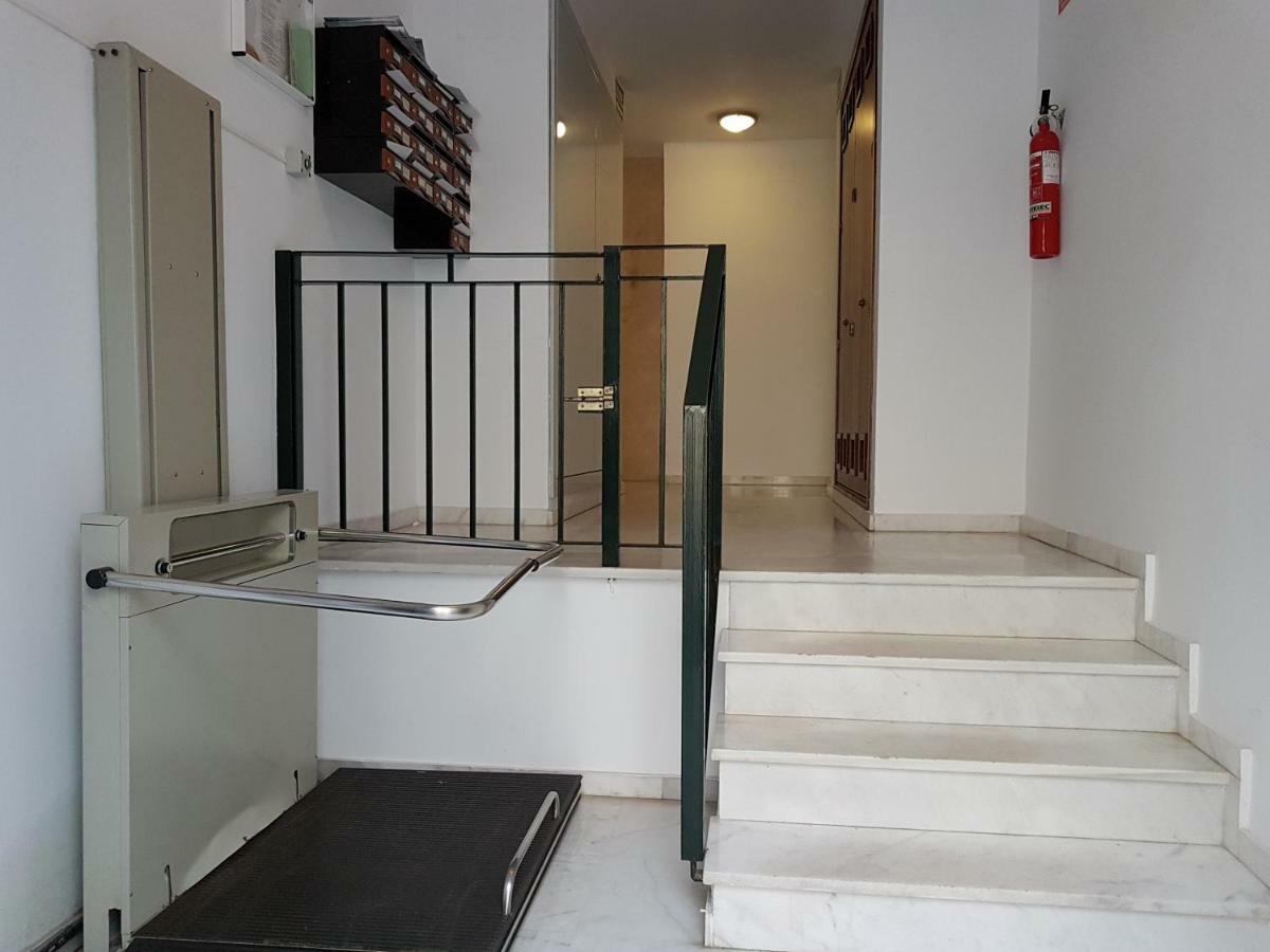Sherryflat Paralejo 10 - Parking Jerez de la Frontera Bagian luar foto